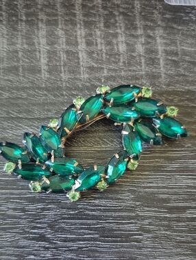 Vintage Marquise Rhinestone Swirl Pin Dark Green Light Green Rhinestones 3”